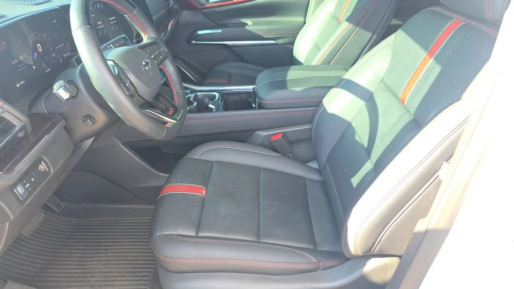 Used 2026 Polar White Tricoat Chevrolet RS image 16