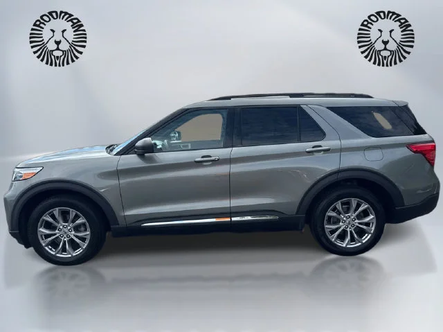 Certified Used 2020 Silver Spruce Metallic Ford XLT image 10