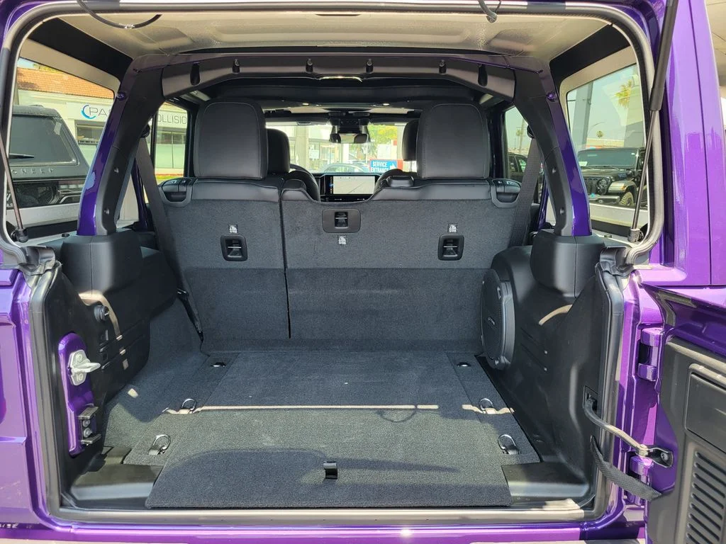 New 2026 Reign Exterior Paint Jeep Sahara image 19