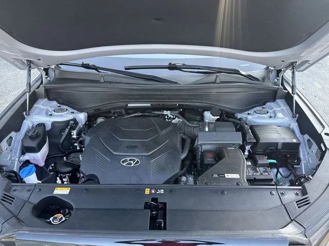 Used 2025 Silver Hyundai SEL Premium image 34