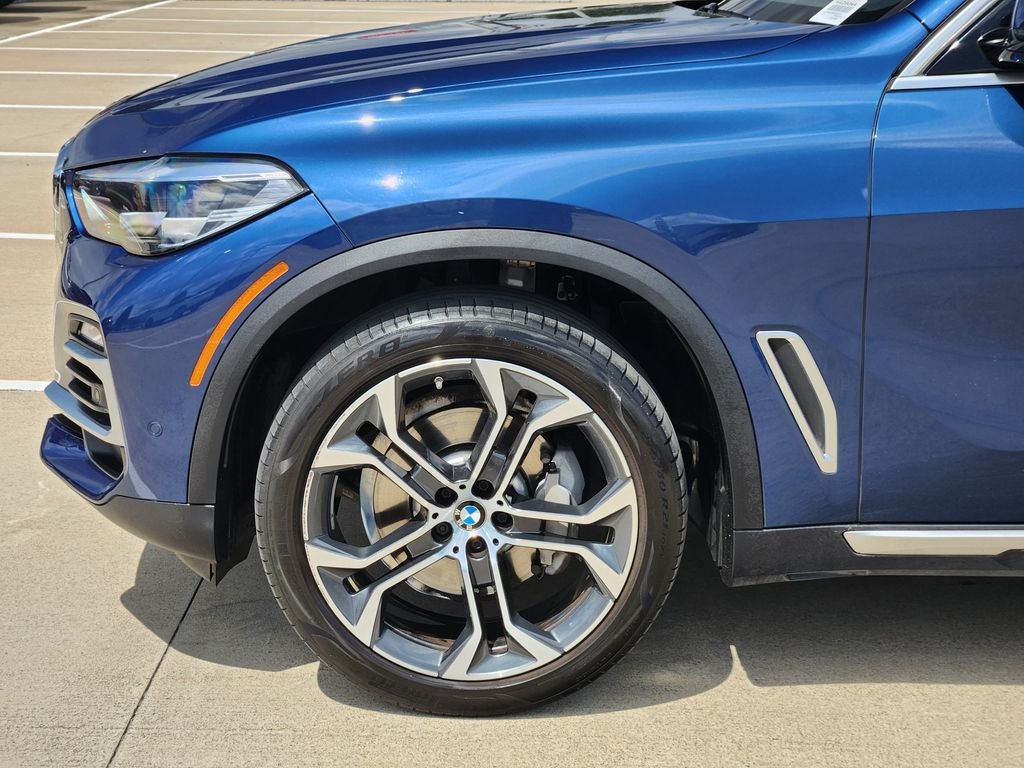 Used 2021 Blue Metallic BMW sDrive40i image 8