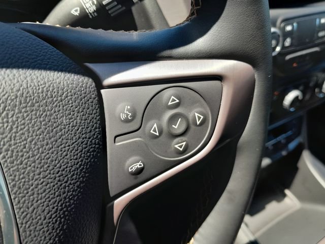 Used 2024 White GMC AT4 image 14