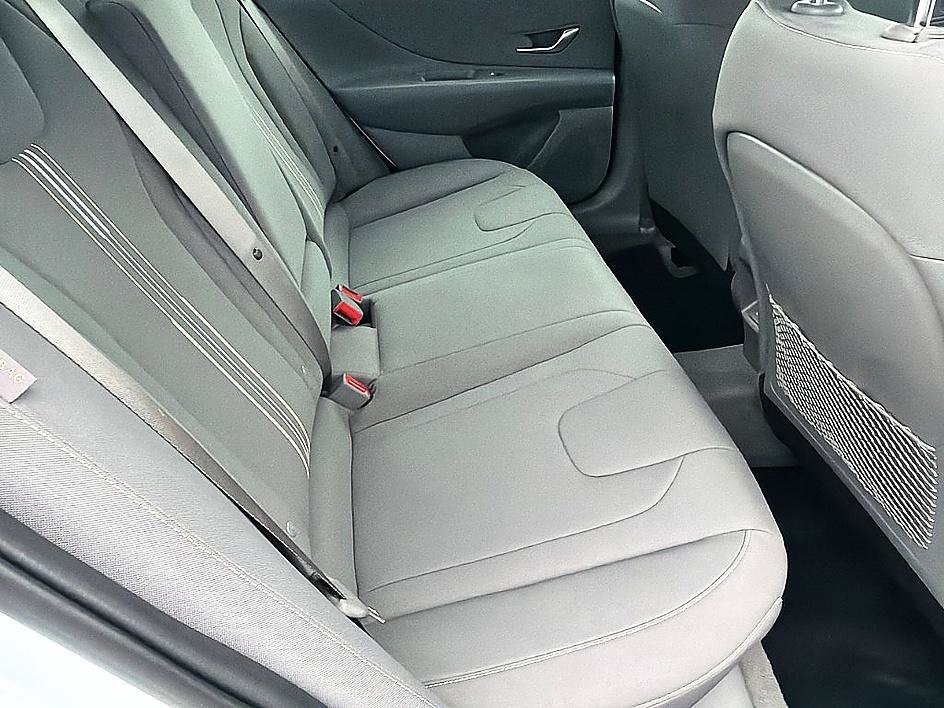 Used 2025 Serenity White Hyundai SEL Convenience image 24