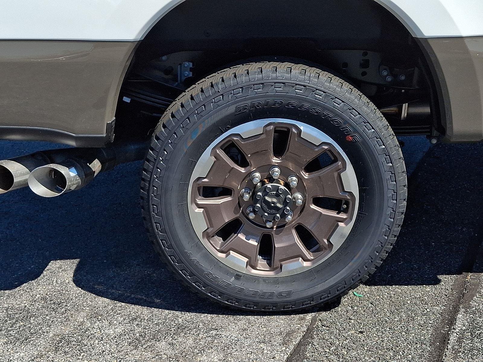 New 2026 Star White Metallic Tri-Coat Ford F-250® King Ranch® image 5