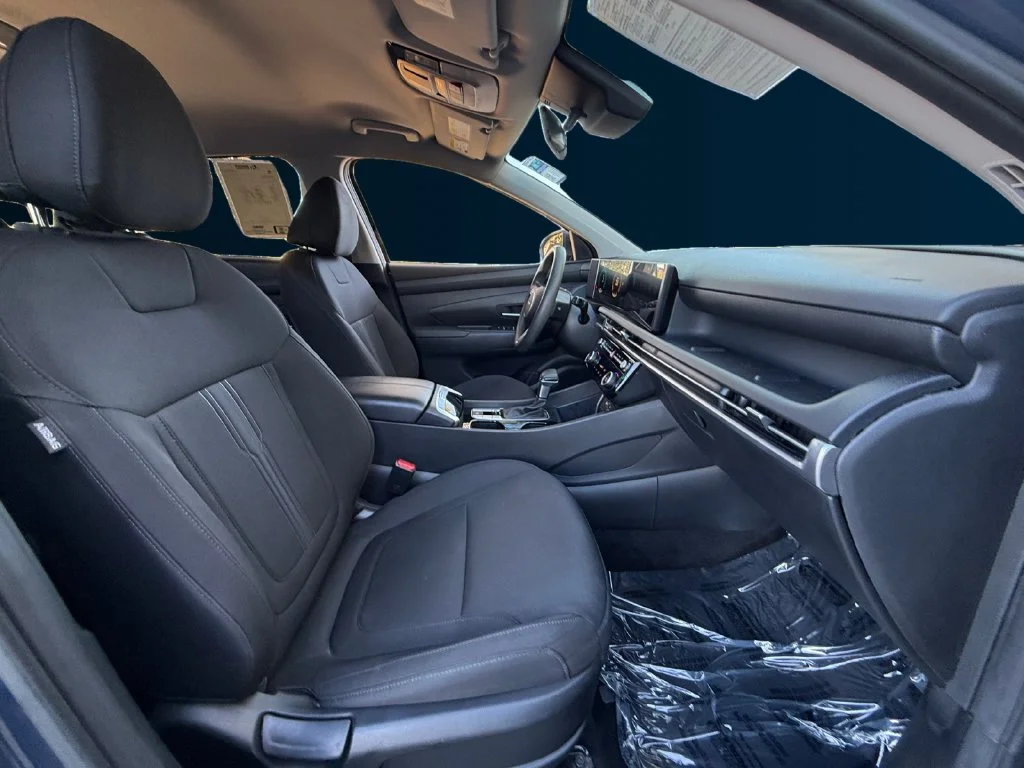 Used 2025 Blue Hyundai SEL image 17