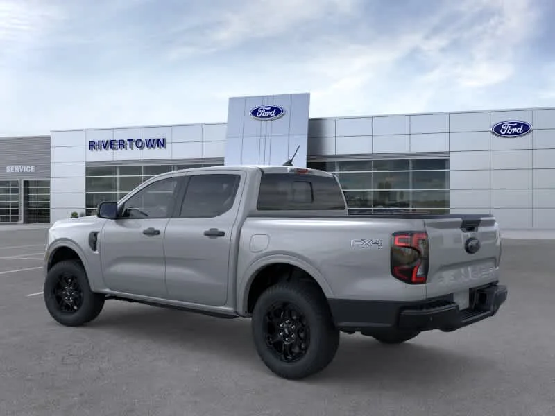 Used 2026 Avalanche Ford XLT image 4