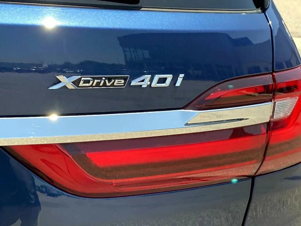 Used 2021 Phytonic Blue Metallic BMW xDrive40i image 6