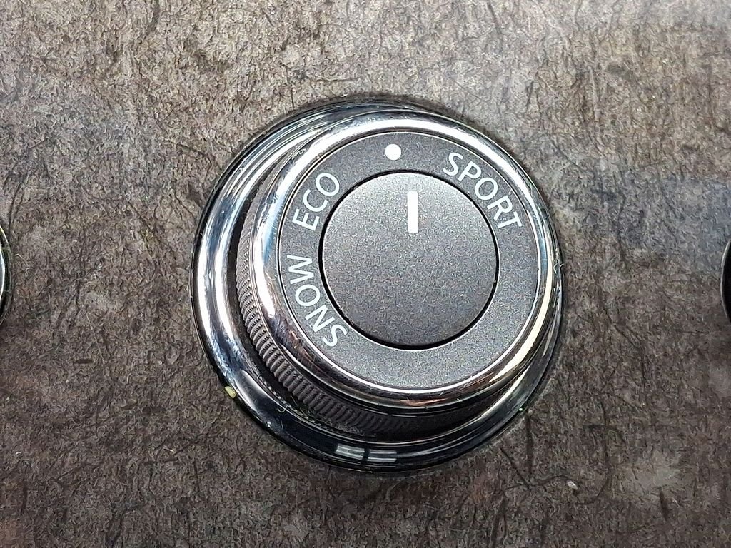 Used 2014 Gray INFINITI Base image 27