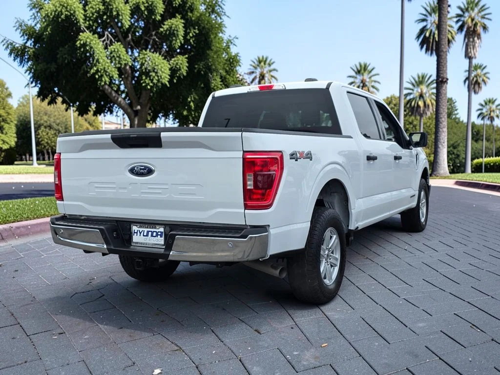 Used 2023 White Ford XLT image 5
