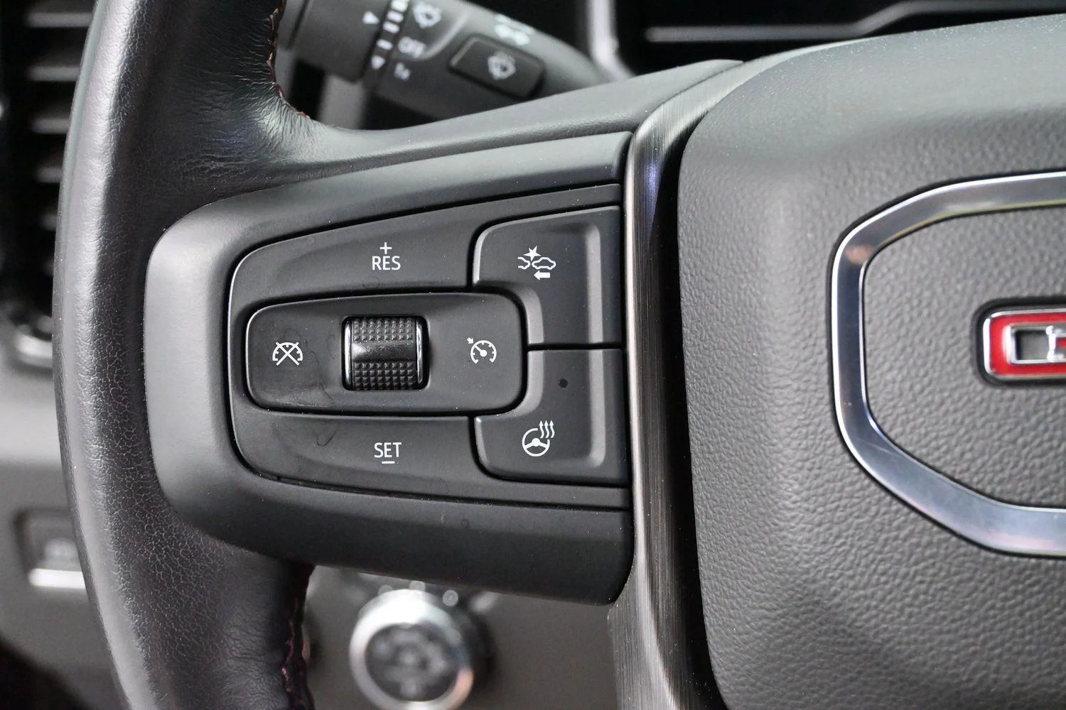 Used 2024 Titanium Rush Metallic GMC AT4X image 18