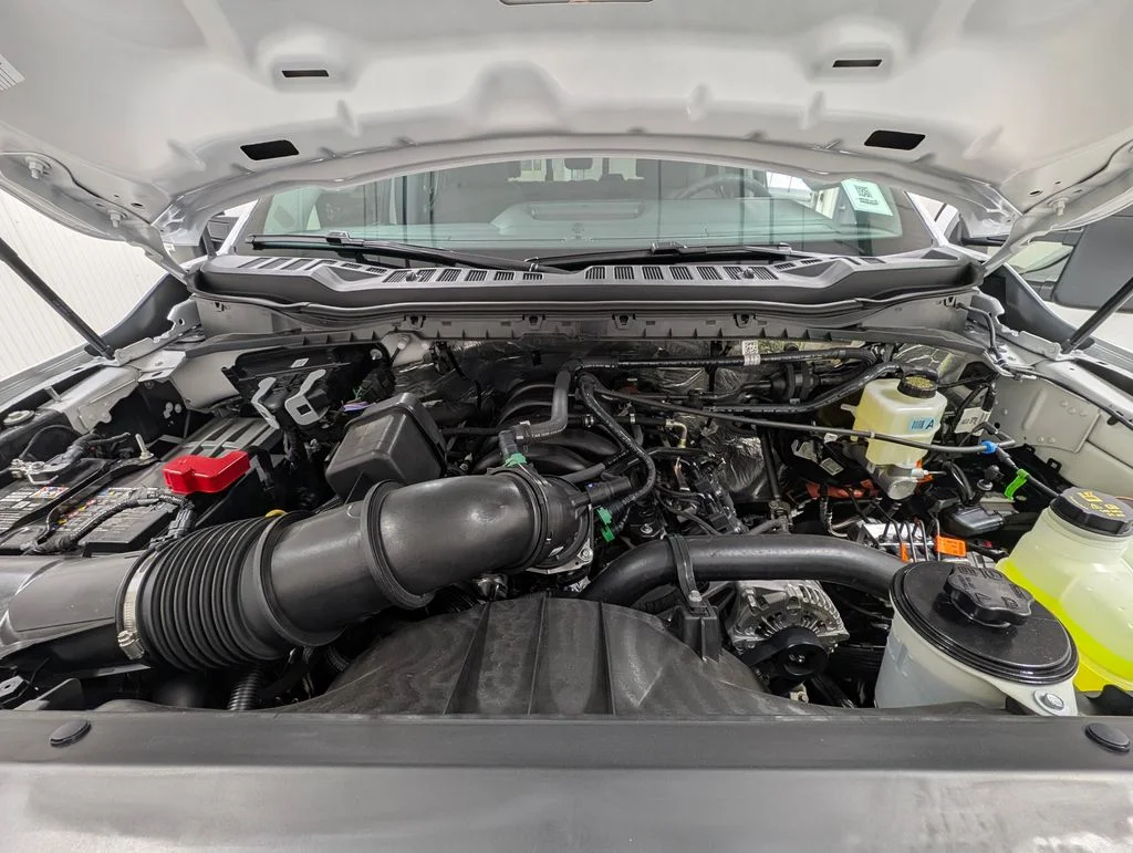 New 2026 Oxford White Ford F-250® XL image 33