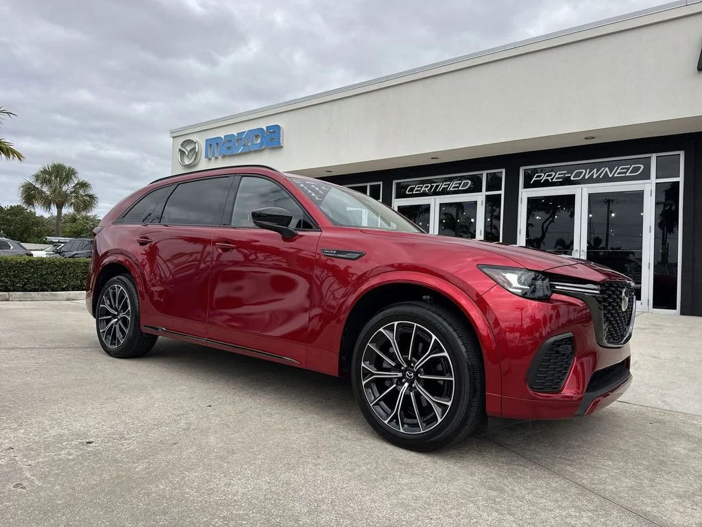 Certified Used 2025 Red Crystal Mazda 3.3 Turbo S Premium Plus image 22