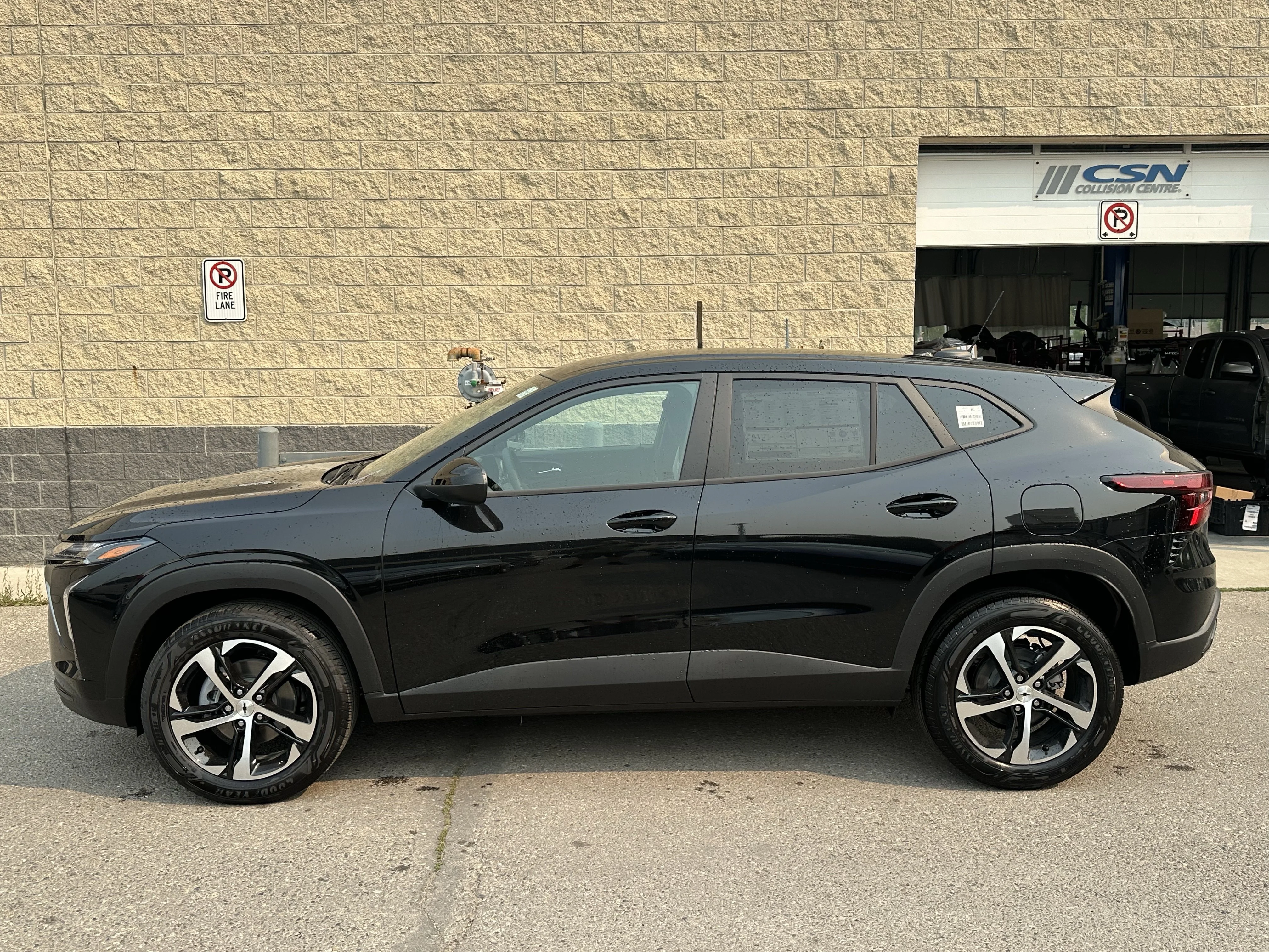 New 2026 Mosaic Black Metallic Chevrolet 1RS image 3