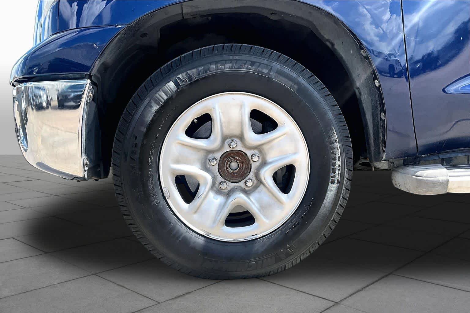 Used 2010 Nautical Blue Metallic Toyota  image 10