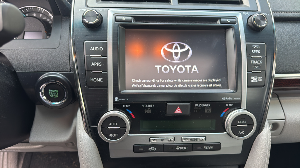 Used 2014 Black Toyota LE image 18