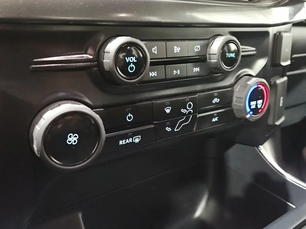 Used 2024 Oxford White Ford STX image 15