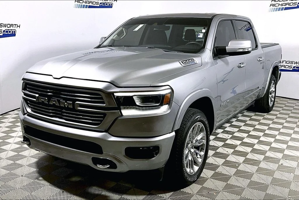 2022 RAM 1500 Laramie 4x4 Crew Cab 5'7's photo