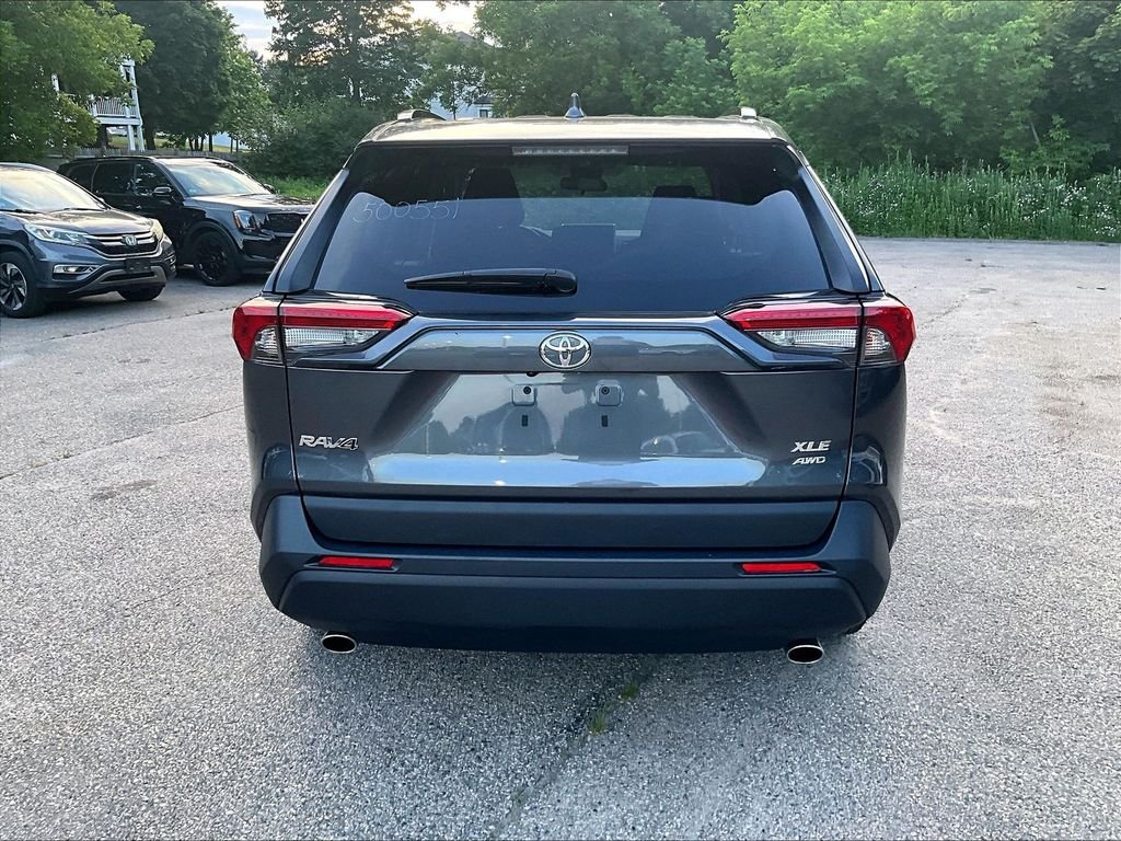 Used 2025 Gray Toyota XLE image 10