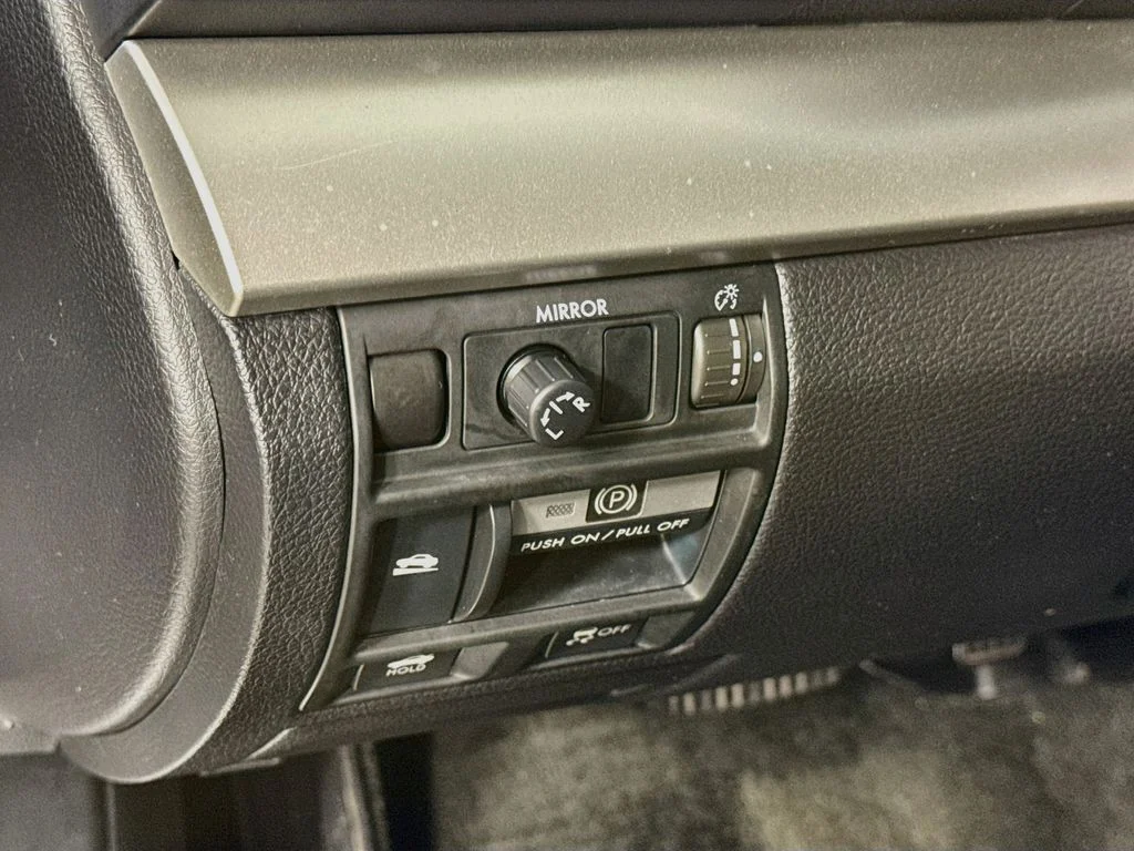 Used 2013 Silver Subaru 2.5i image 10