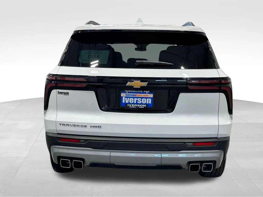 Used 2026 White Chevrolet LT image 6