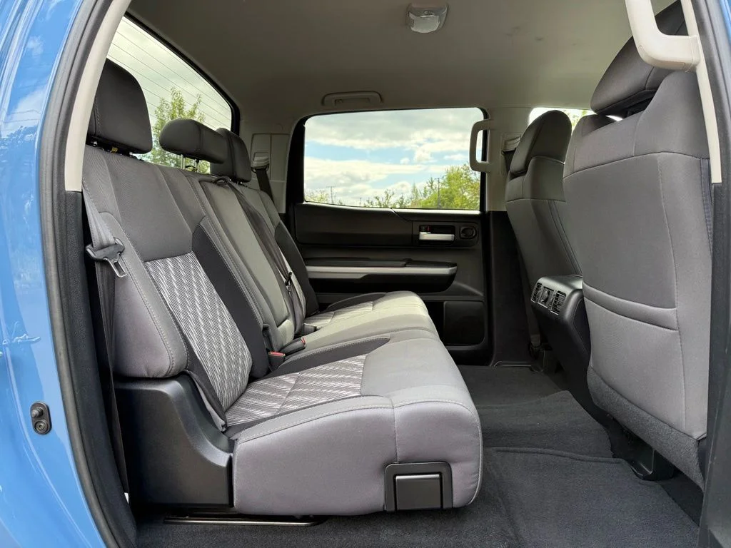 Used 2019 Blue Toyota SR5 image 18