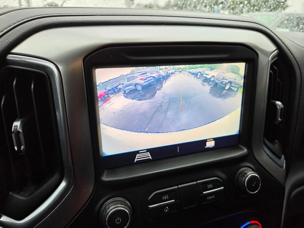 Used 2021 Summit White Chevrolet LT Trail Boss image 9