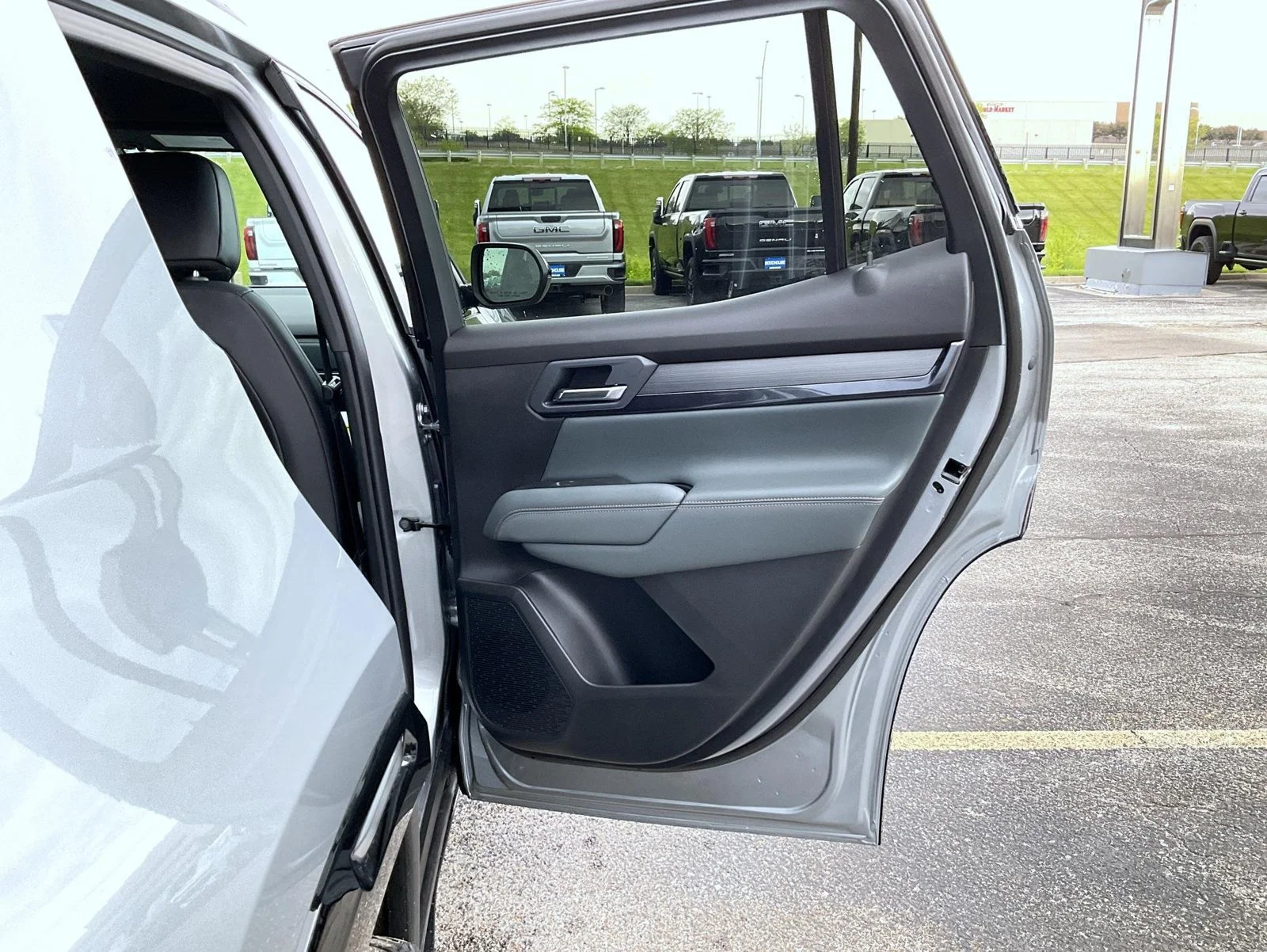 New 2026 Sterling Metallic GMC AT4 image 17