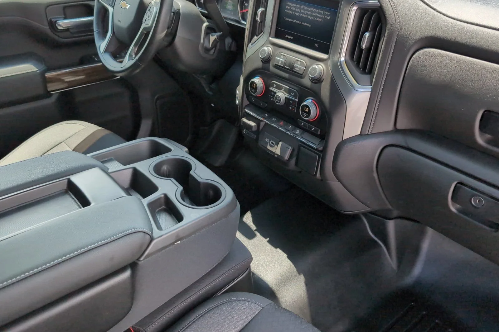Used 2022 GREENSTONE METALLIC Chevrolet LT image 16