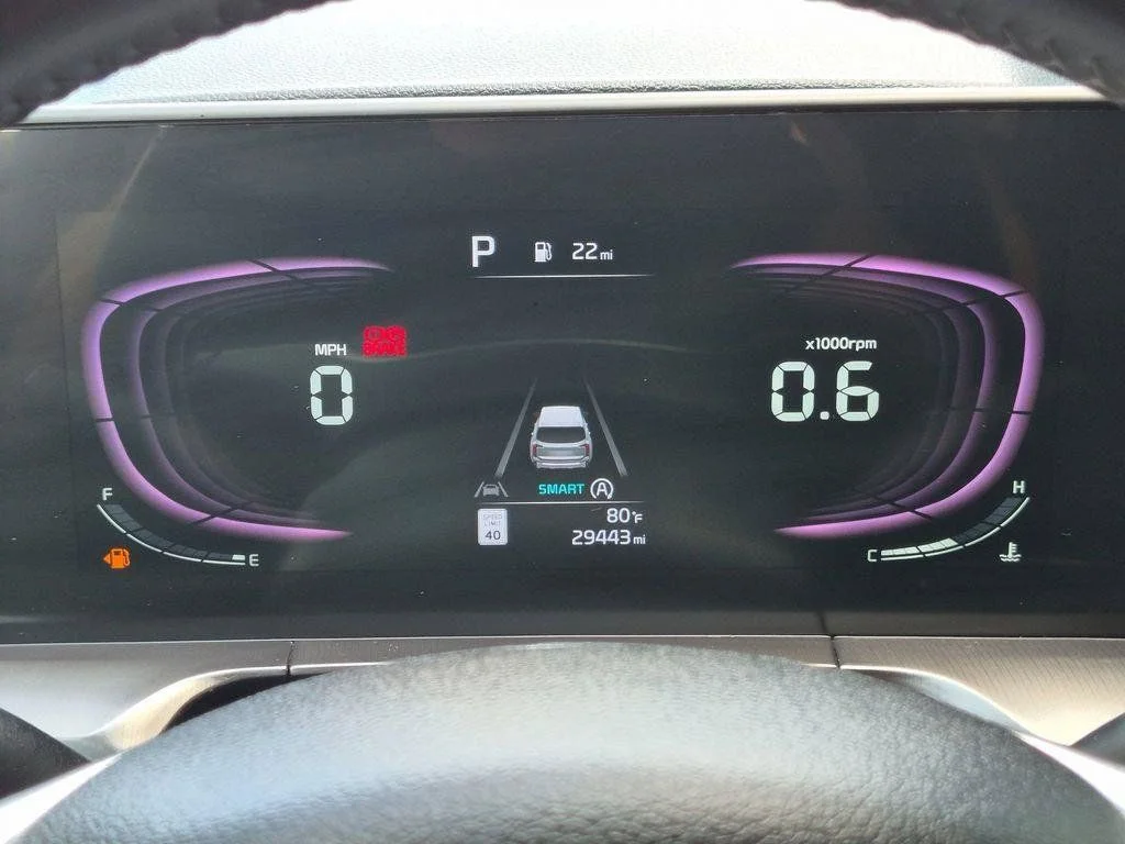 Used 2023 Black Kia S image 17