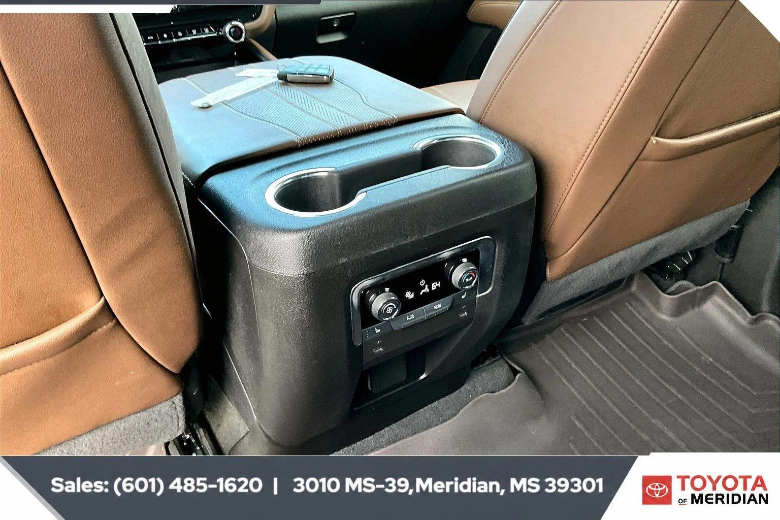 Used 2025 Dark Ash Metallic Chevrolet High Country image 25
