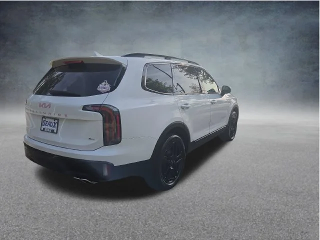 Used 2024 White Kia EX X-Line image 17
