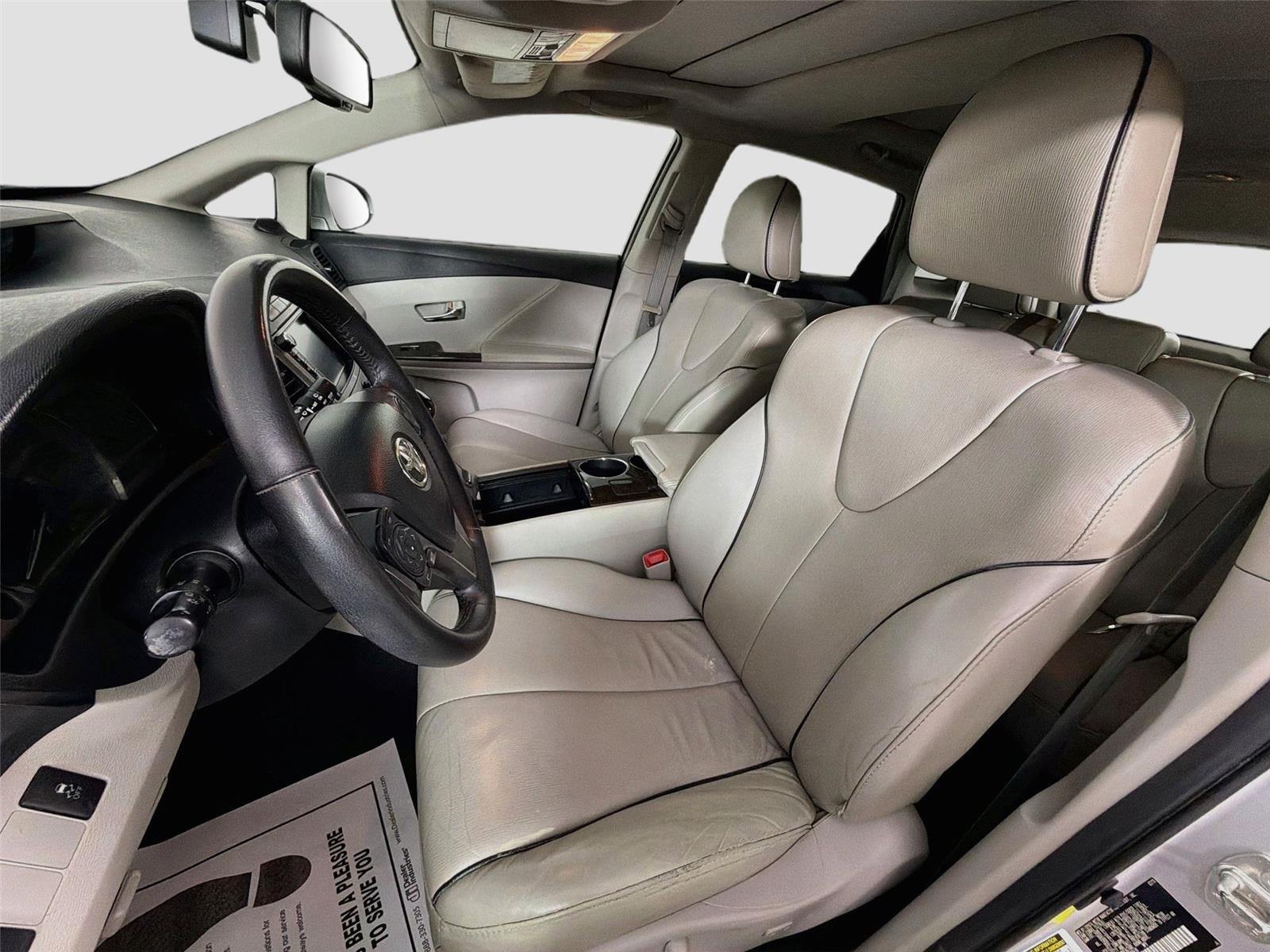 Used 2013 Classic Silver Metallic Toyota Limited image 21