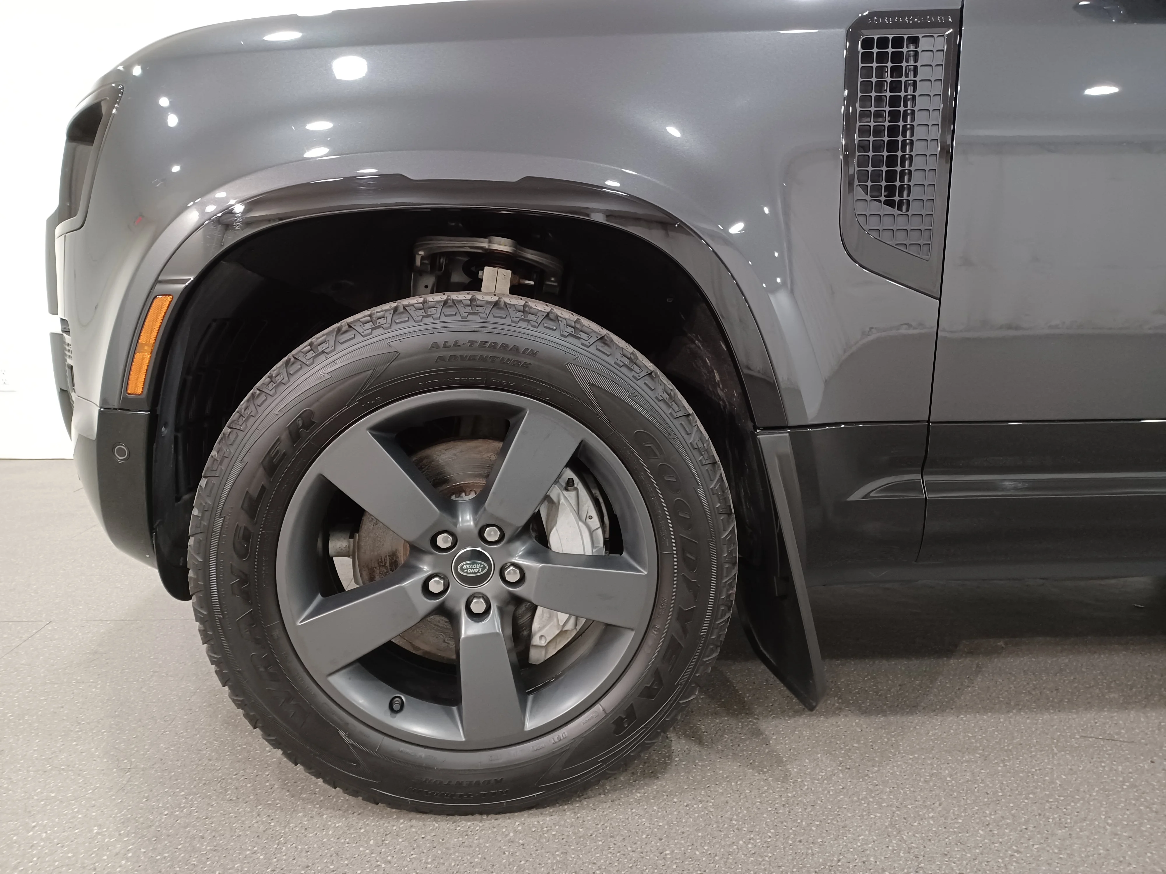 Certified Used 2024 Gray Land Rover X-Dynamic SE image 20