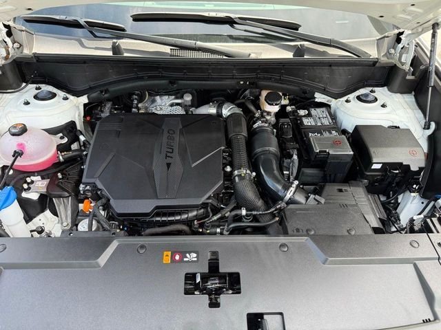 Used 2026 White Hyundai SEL image 34