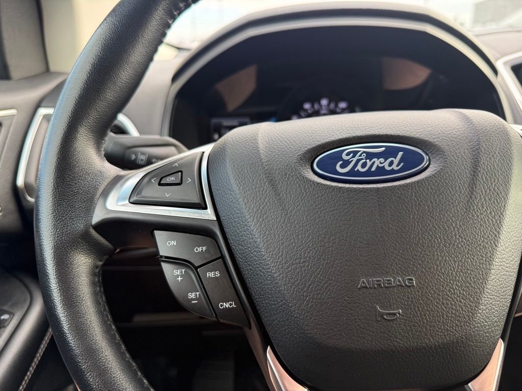 Used 2023 Silver Ford Titanium image 25