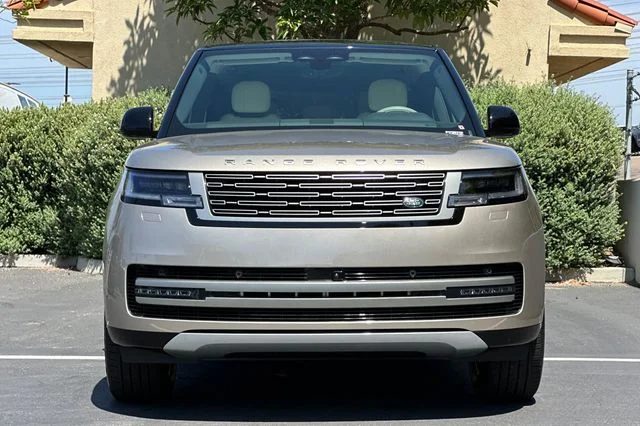 New 2026 Batumi Gold Land Rover SE image 8