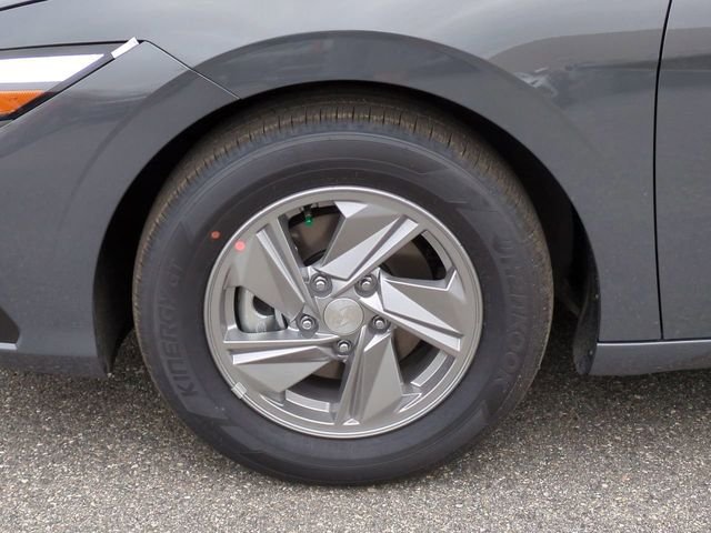 New 2026 Gray Hyundai SE image 36