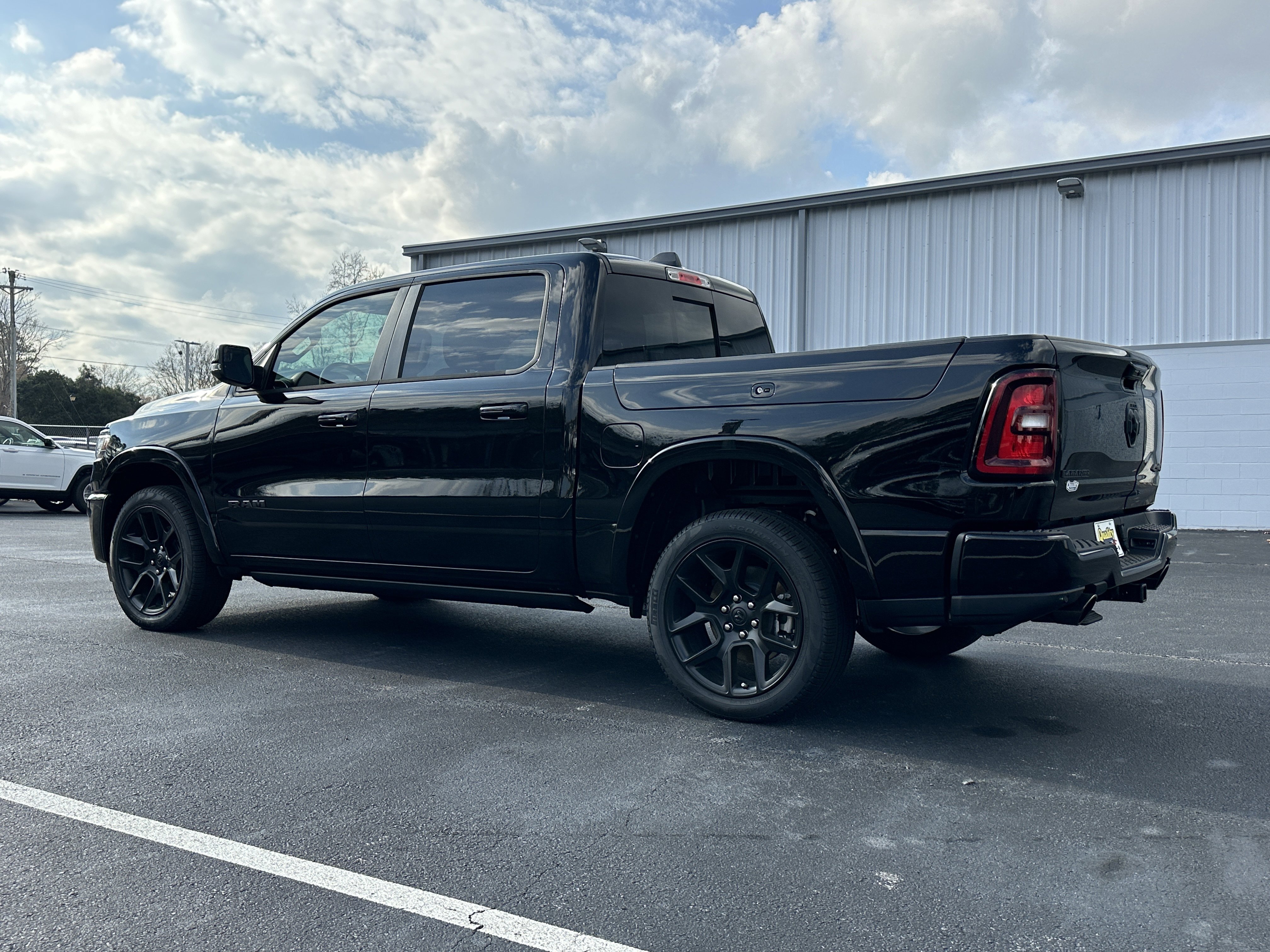 2026 RAM 1500 Laramie - Photo 6