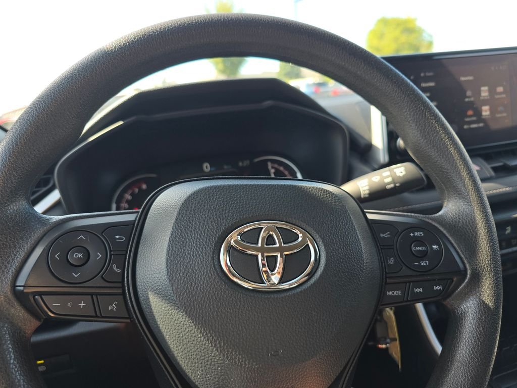 Used 2025 Gray Toyota LE image 22