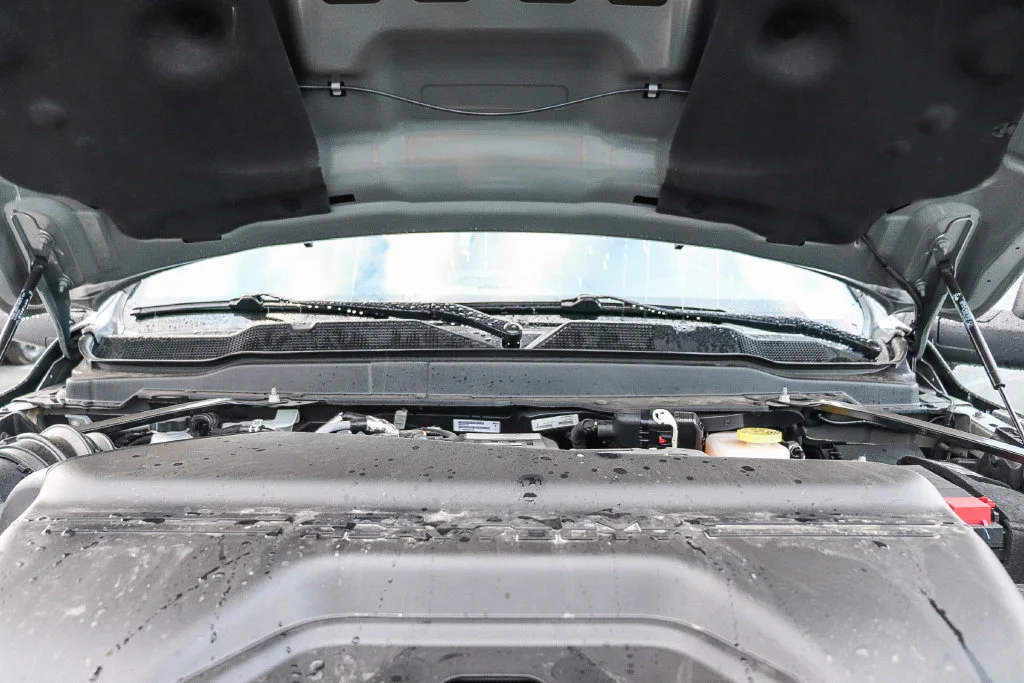 New 2027 White Ram Laramie image 30
