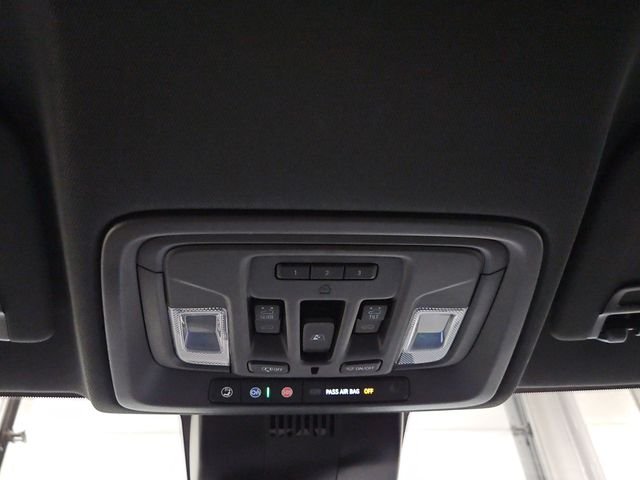 Used 2024 Gray Chevrolet ZR2 image 30