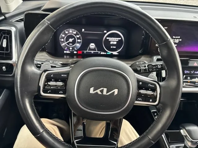 Used 2023 Wolf Gray Kia X-Line SX Prestige image 18