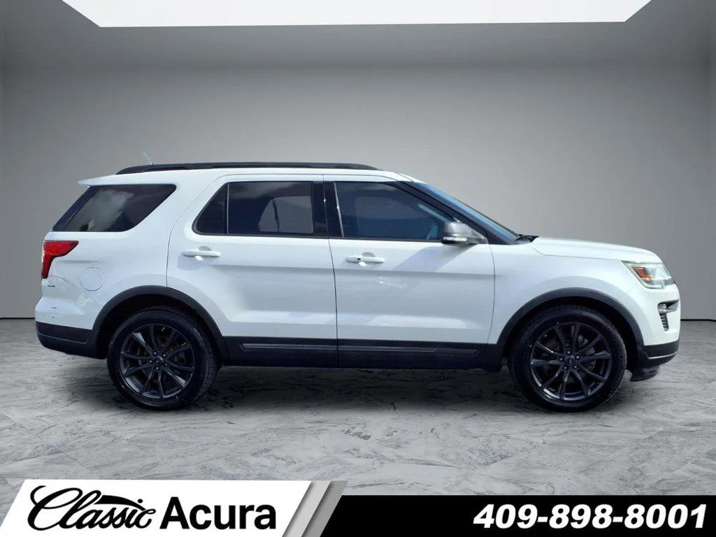 Used 2018 Oxford White Ford XLT image 8