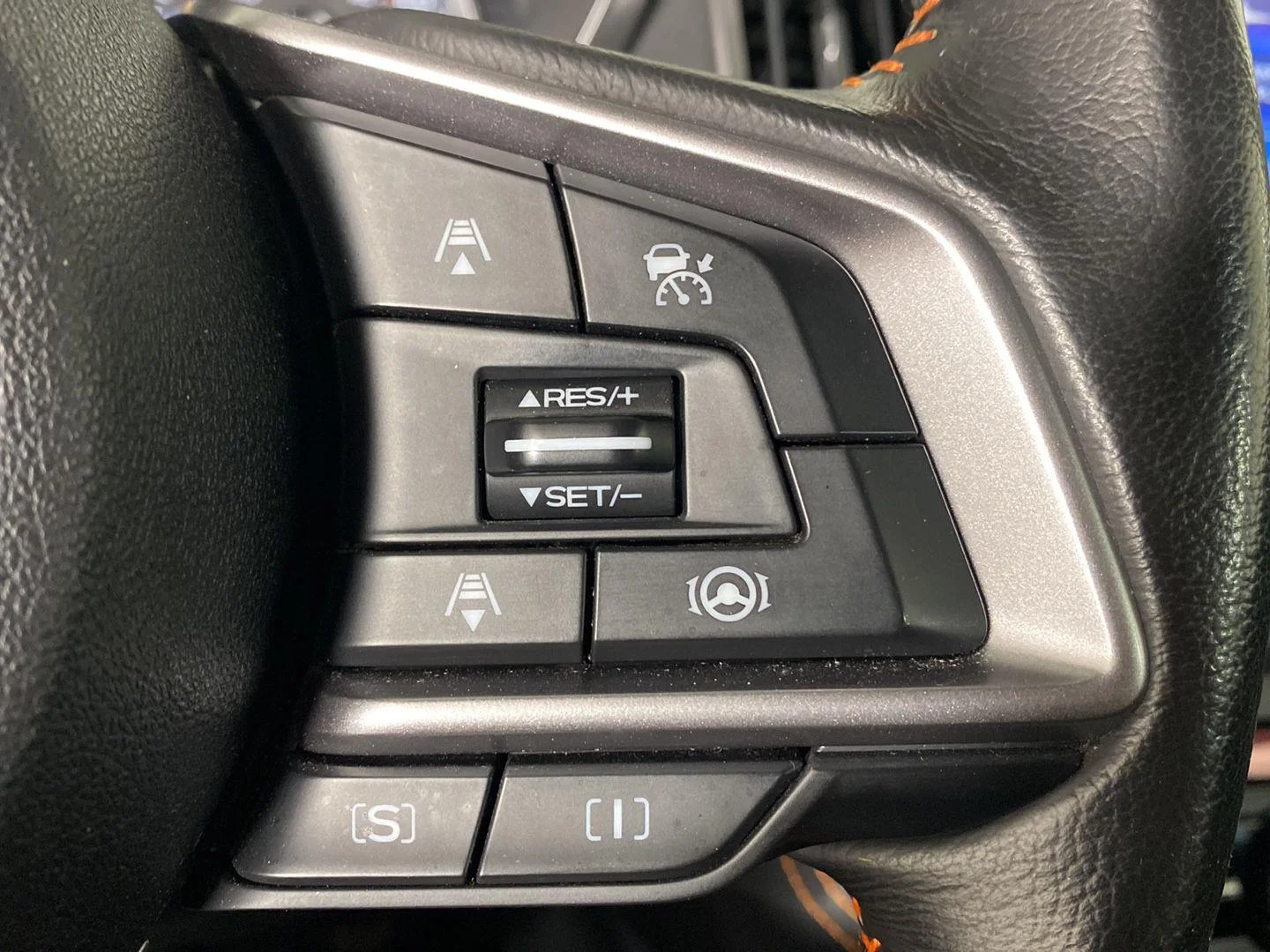 Used 2021 Magnetite Gray Metallic Subaru Limited image 24