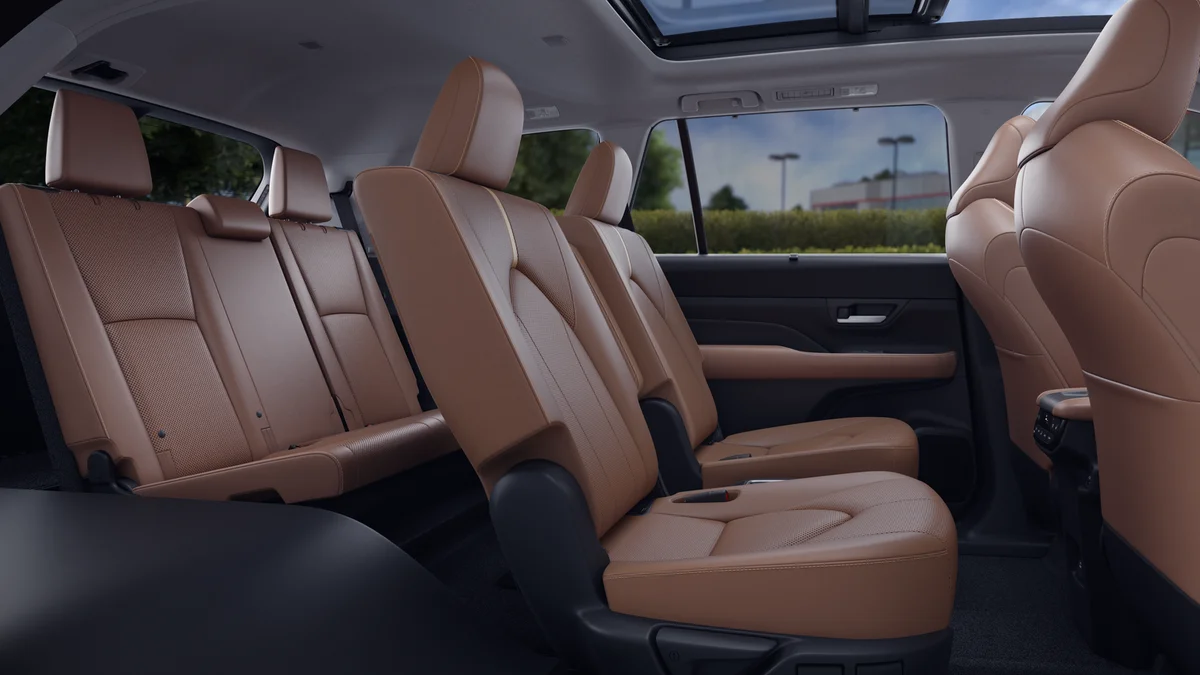 New 2026 Midnight Black Metallic Toyota Platinum image 21