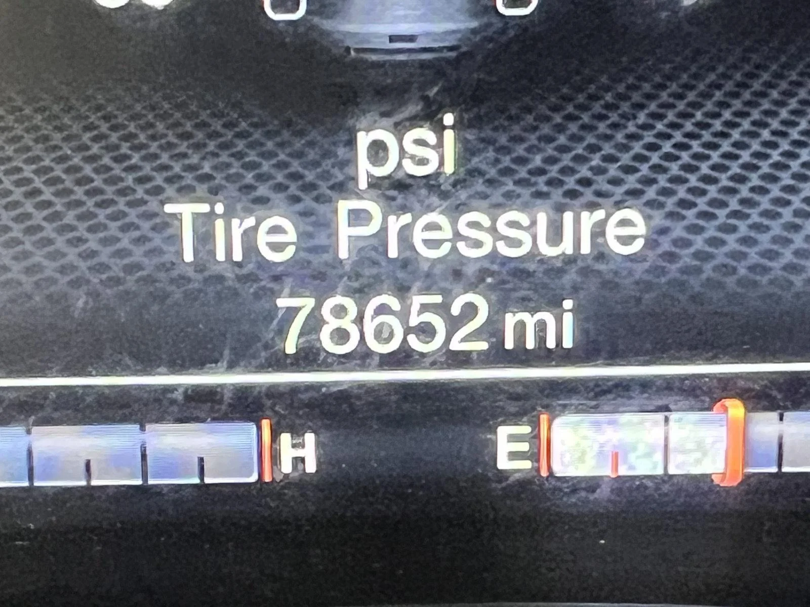 Used 2021 Glacier Metallic Jeep Latitude image 18