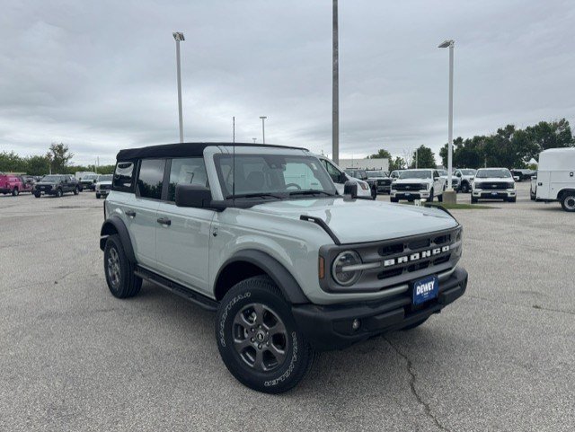 2023 Ford Bronco Big Bend Mid (222A) 4x4's photo