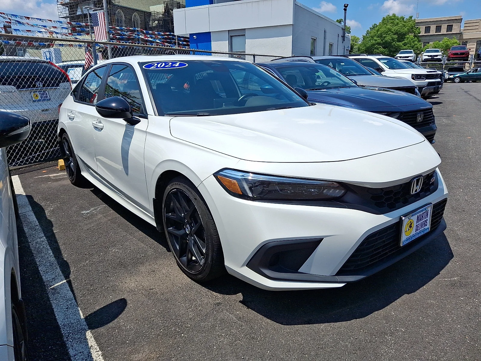 Used 2024 Platinum White Pearl Honda Sedan image 3