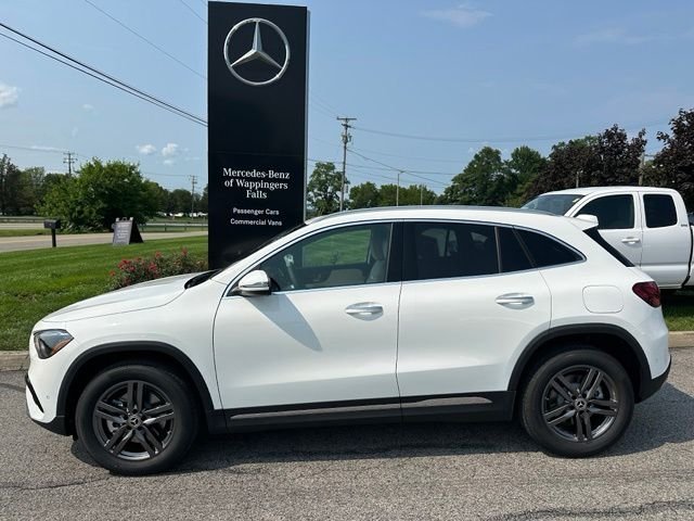 New 2026 Polar White Mercedes-Benz GLA 250 image 2