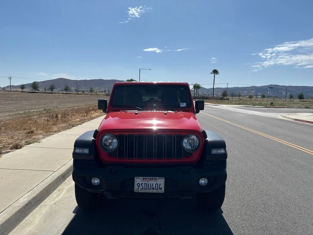 Used 2025 Red Jeep Sport S image 3